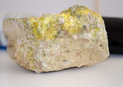 Cristale de sulf nativ (galben, S)